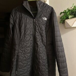 The north face women’s coat size extra large Quilted